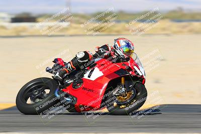 media/Jan-13-2024-SoCal Trackdays (Sat) [[9c032fe5aa]]/Turn 16 Set 2 (1120am)/